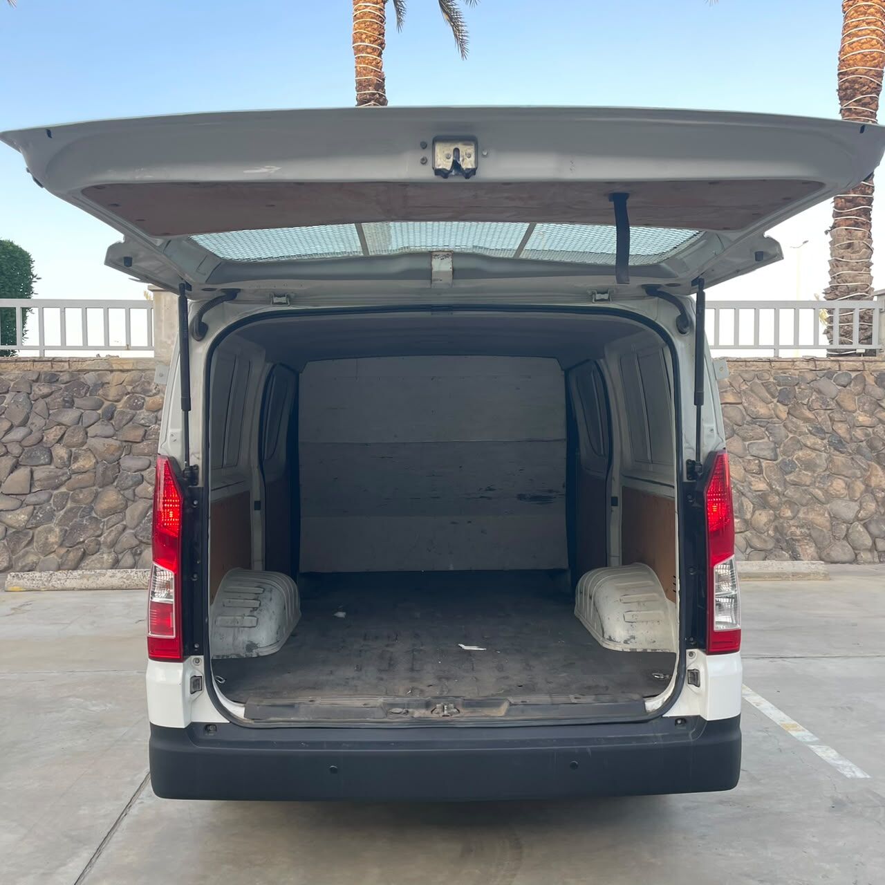 Jeddah, Vehicles, Cars & Trucks , SAR 67000,  TOYOTA HAICE,  2021,  Manual,  257000 KM,