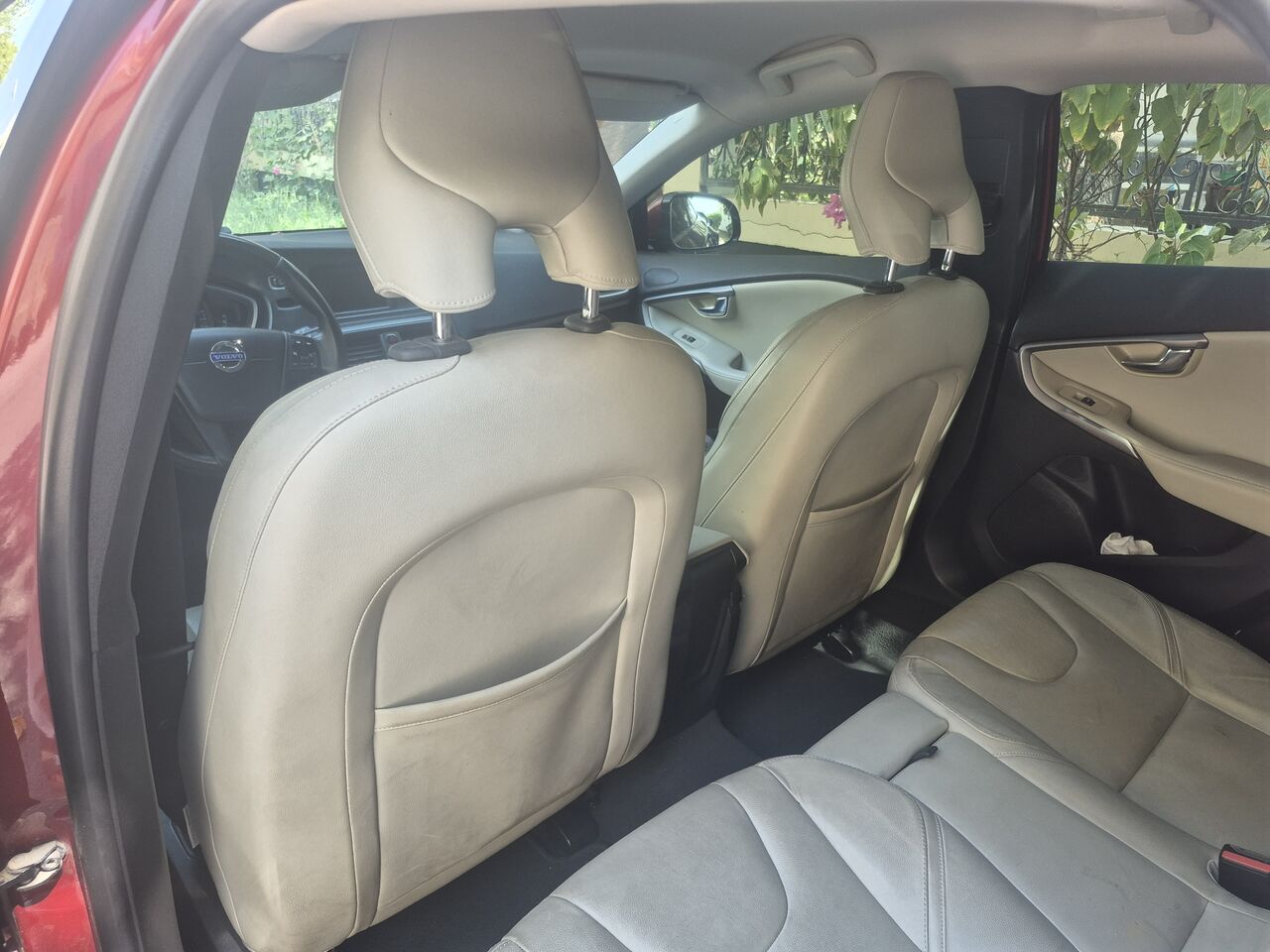 Hamala, Vehicles, Cars & Trucks , BHD 1950,  Volvo V40,  2015,  Automatic,  194000 KM,   T5  1,950 BD