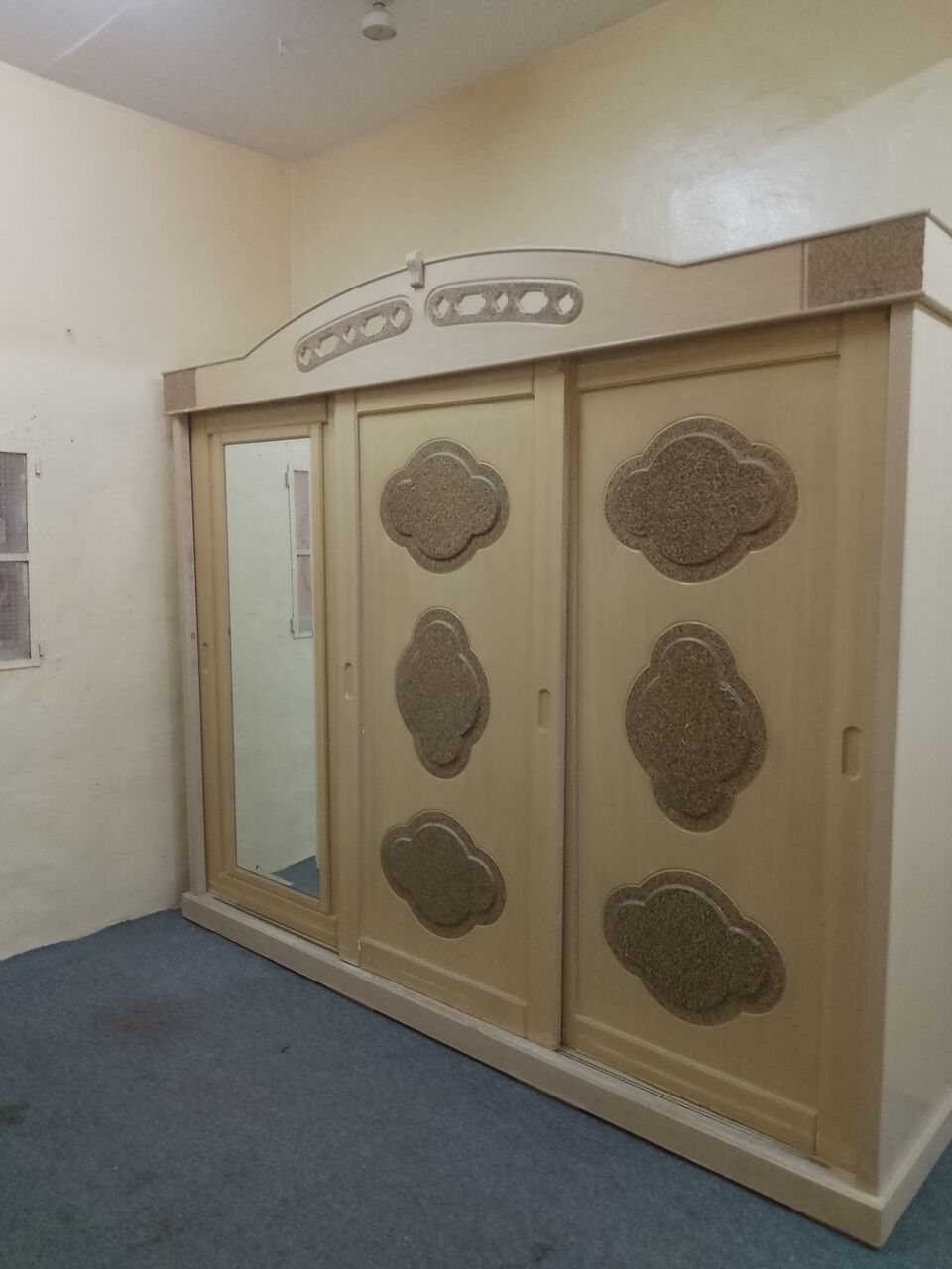 Abqaiq, Apartments, Flats, Houses & Villas, Furnished Executive Batcholer Room Available Ealectricity And Water Bill Include 750