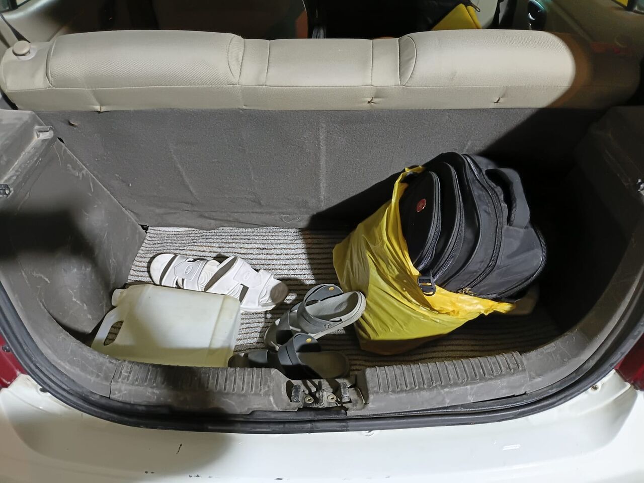 Al Malaz, Vehicles, Cars & Trucks , SAR 13000,  Hyundai I10,  2013,  Automatic,  298000 KM,  Hendei I 10   For Sale