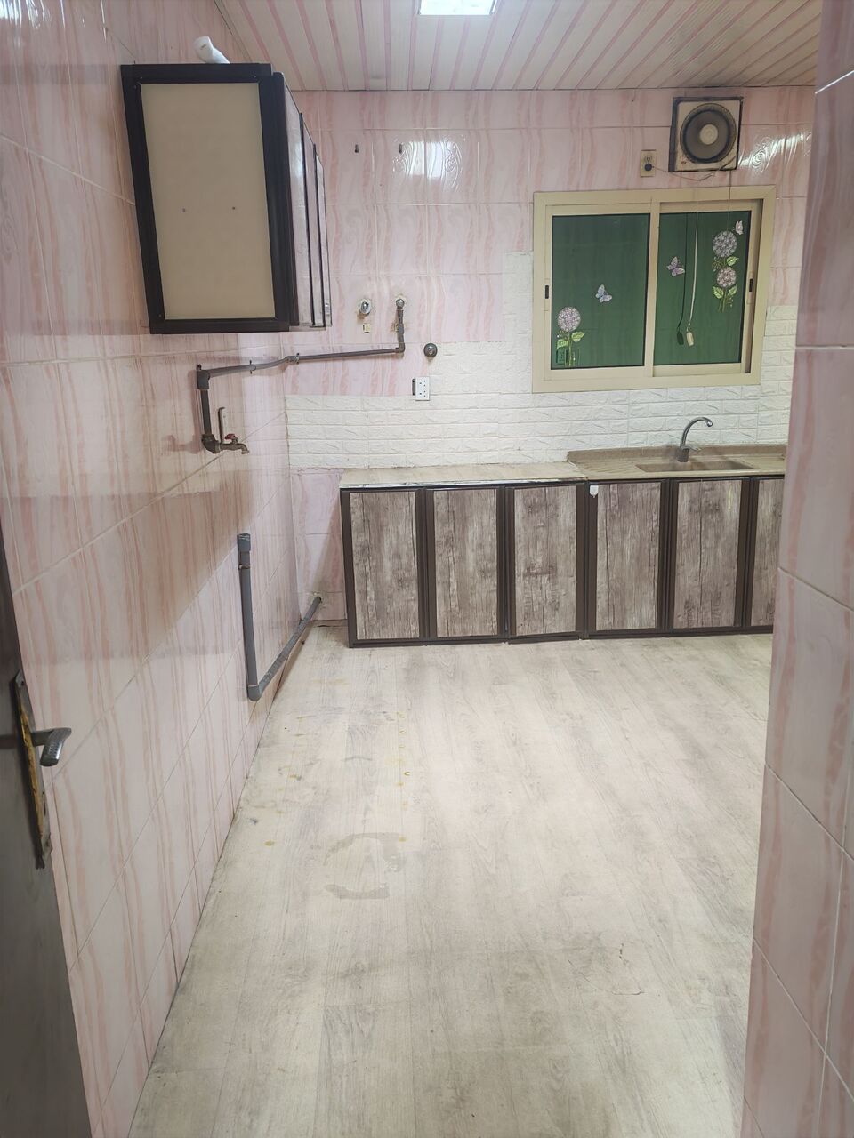 Jubail, Apts/Flats Wanted, SAR 550/month,  2 BR,  2 Bhk, Bed Space Available For 550.sr(including Water+electricity )