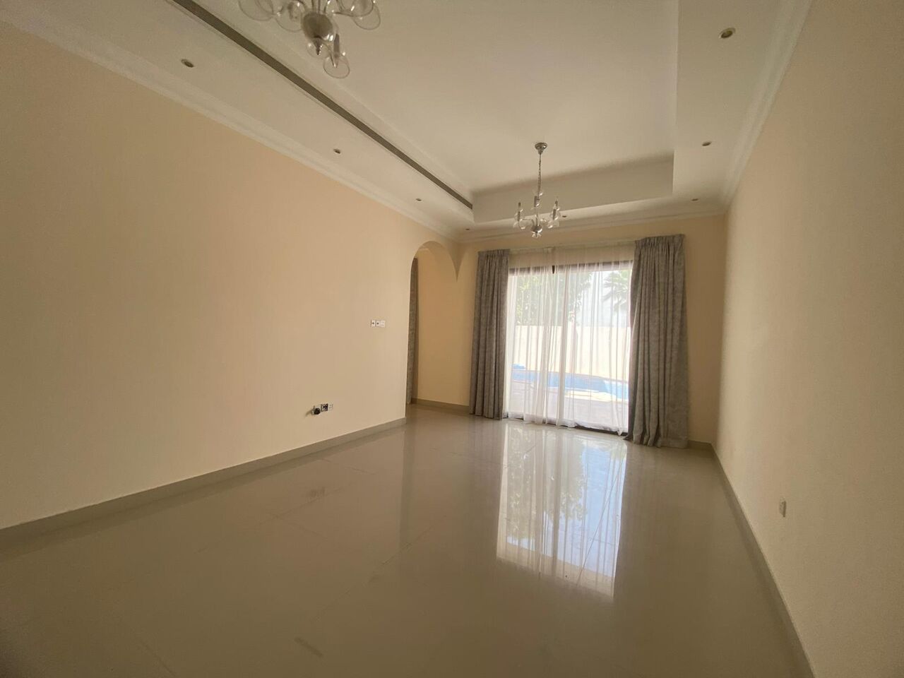 Adliya, Apartments, Flats, Houses & Villas, BHD 1000/month,  4 BR,  Adliya : 4 Bedroom Semi Furnished Villa With Private Pool