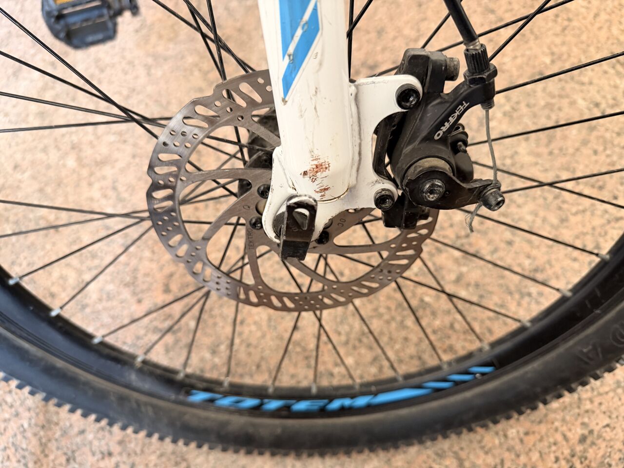 Riyadh, Bicycles, SAR 600,  White Totem U2 Mountain Bike