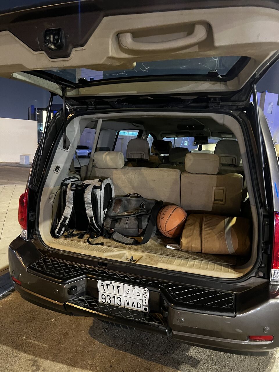 Riyadh, Vehicles, Cars & Trucks , SAR 50000,  Nissan Armada,  2015,  Automatic,  235000 KM,   For Sale