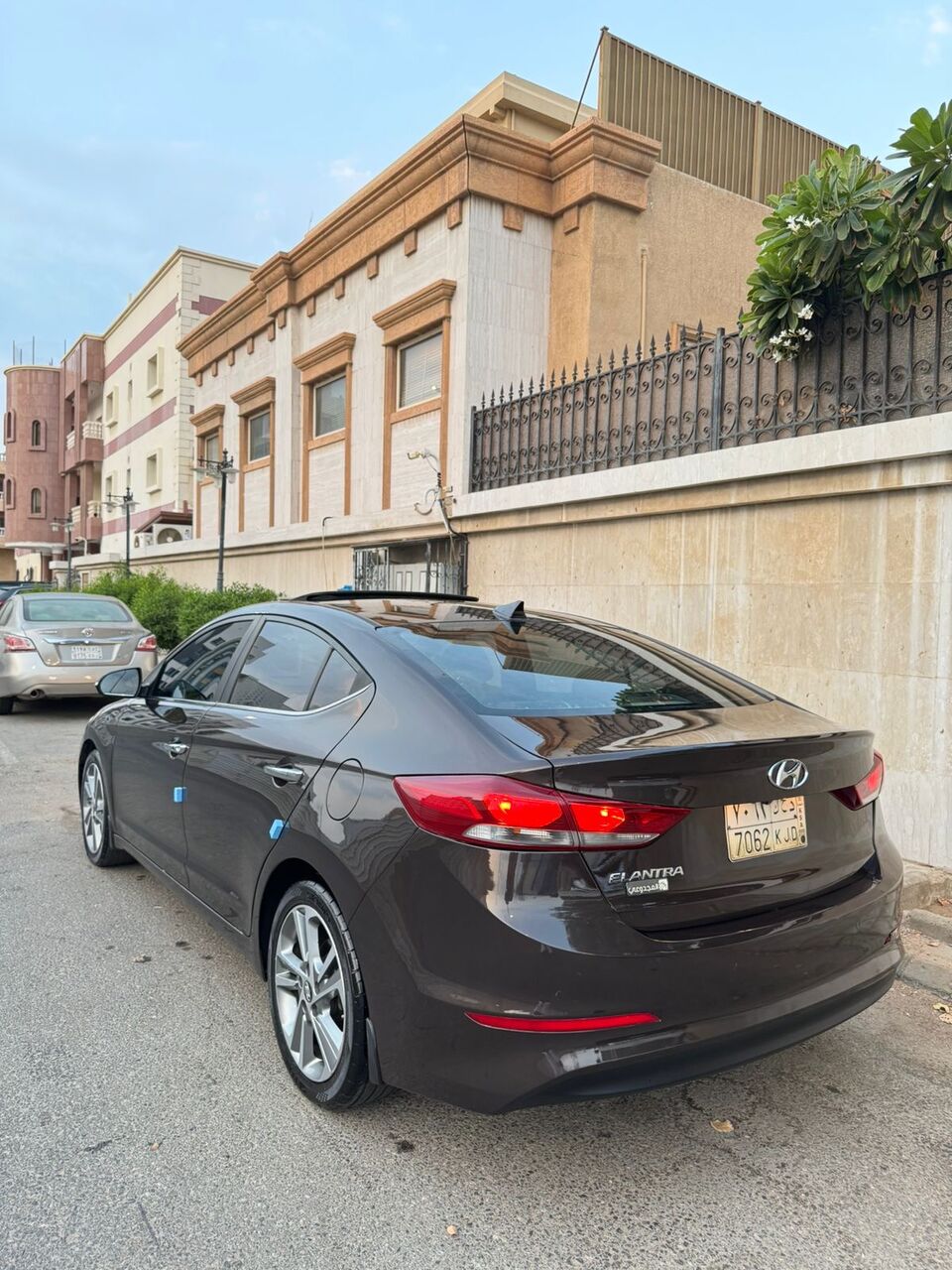 Jeddah, Vehicles, Cars & Trucks , SAR 32,  Hyundai Elantra,  2017,  Automatic,  290 KM,  For Sell Car