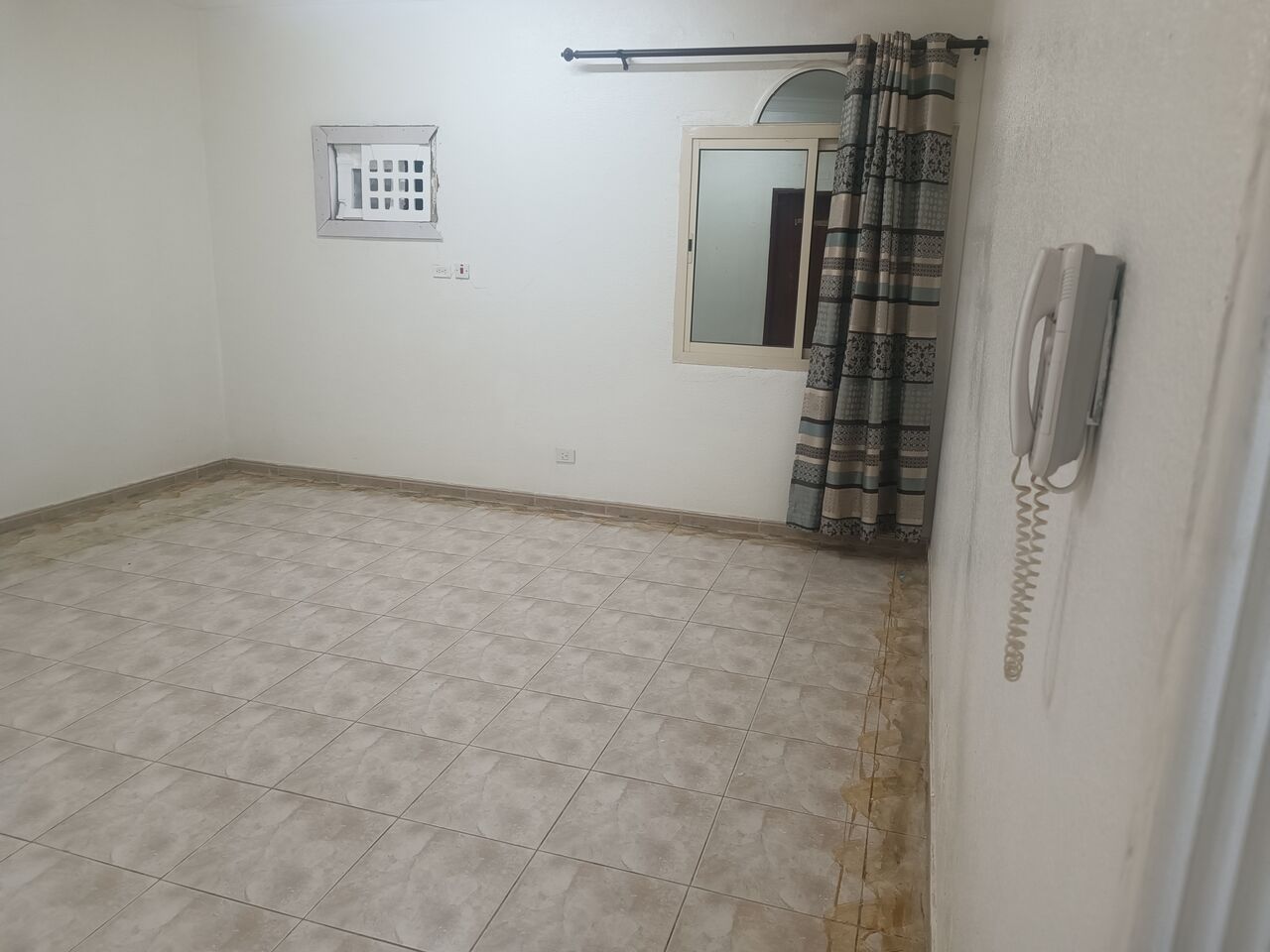 Jubail, Sublets, SAR 13000/year,  1 BR,  A Big Neat And Clean Room Available For Rent For Executive Bachelor.