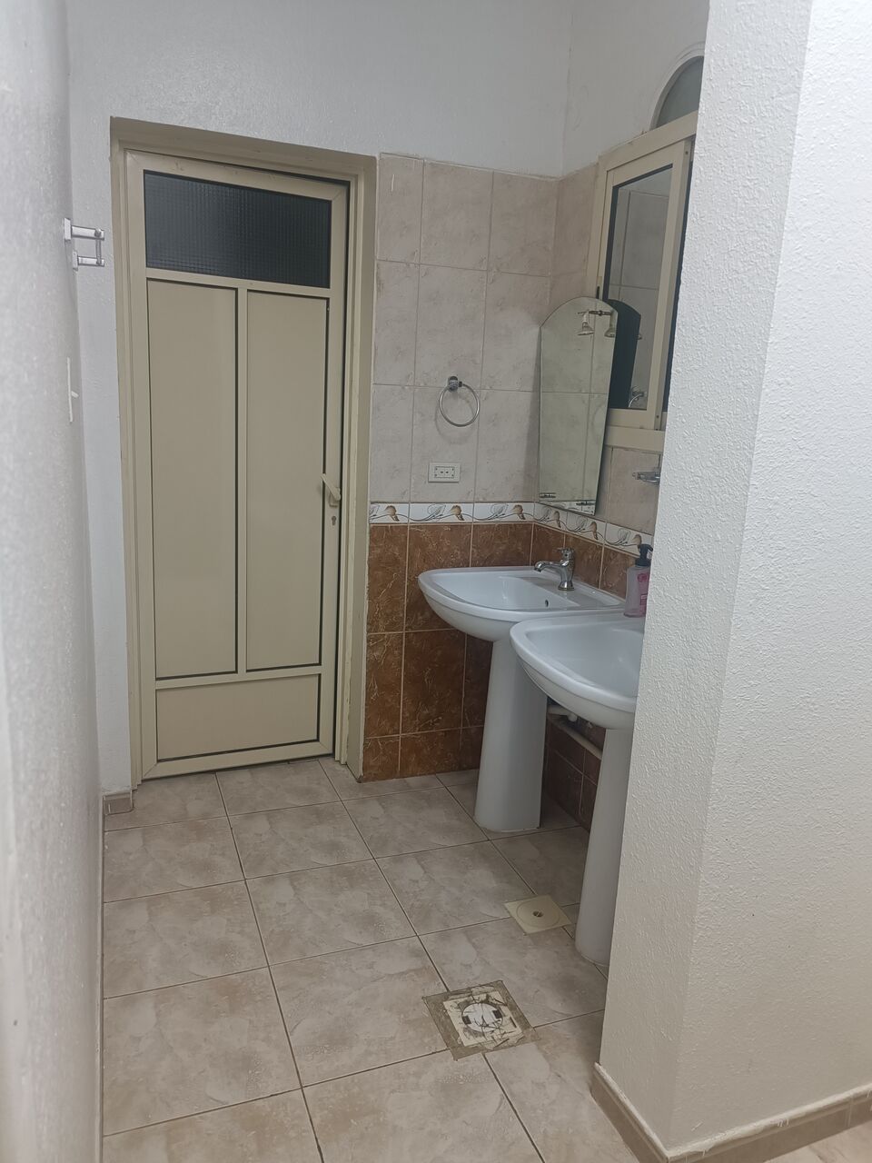 Jubail, Sublets, SAR 13000/year,  1 BR,  A Big Neat And Clean Room Available For Rent For Executive Bachelor.