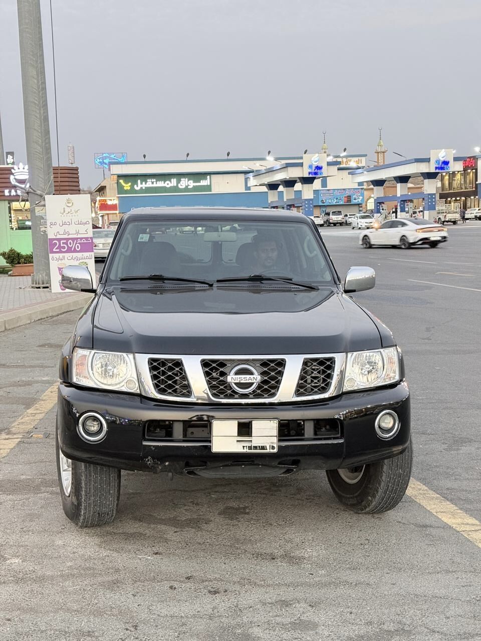 Jeddah, Vehicles, Cars & Trucks , Nissan Patrol Safari,  2022,  Automatic,  81000 KM,  Nissan Safari Full Option  For Sale