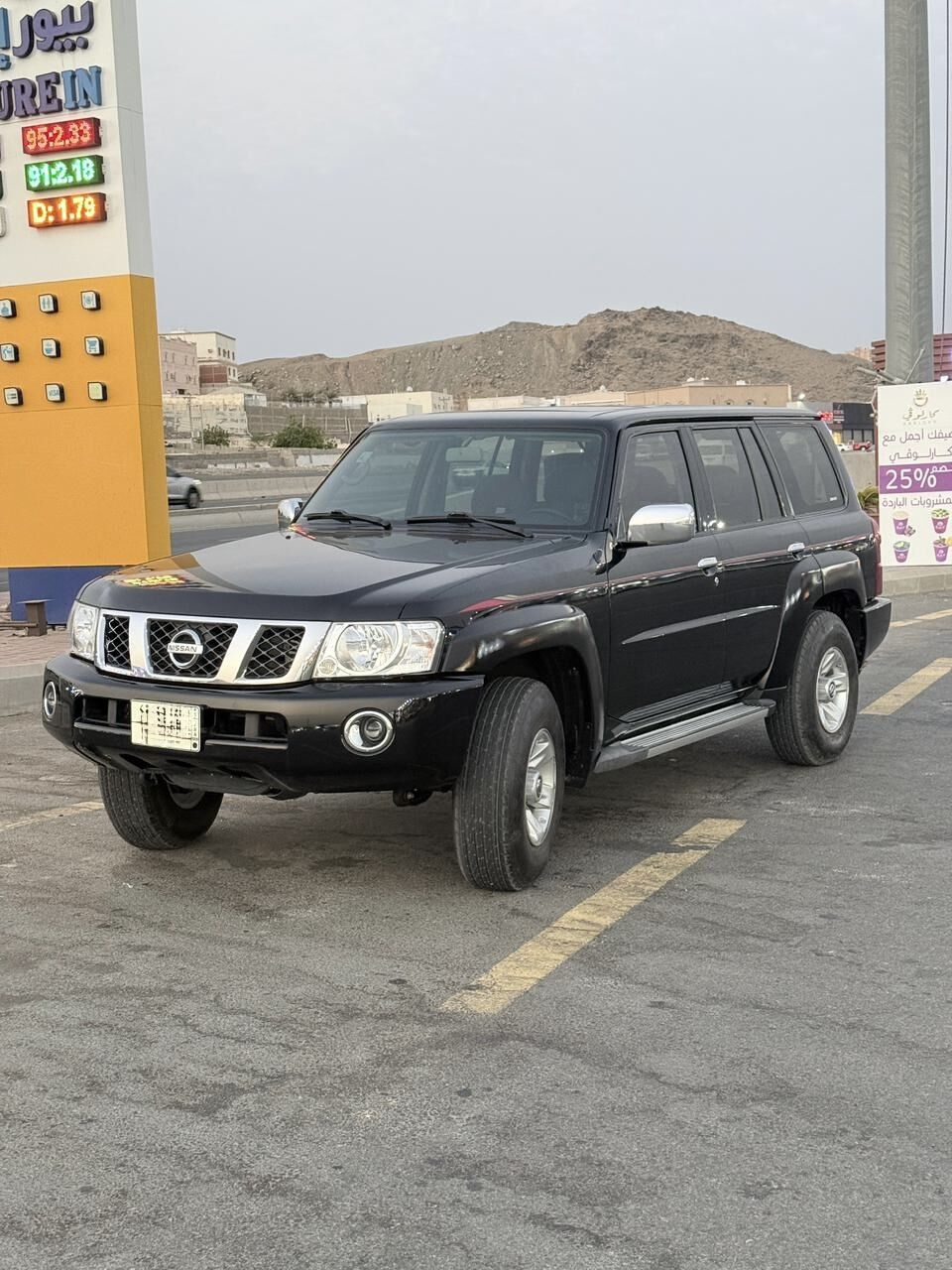 Jeddah, Vehicles, Cars & Trucks , Nissan Patrol Safari,  2022,  Automatic,  81000 KM,  Nissan Safari Full Option  For Sale