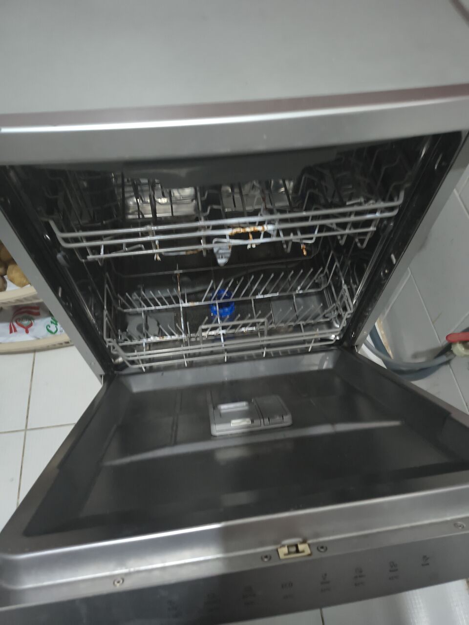 Jeddah, Household Items, SAR 500,  Top Load Washing Machine, Dishwasher, Office Table