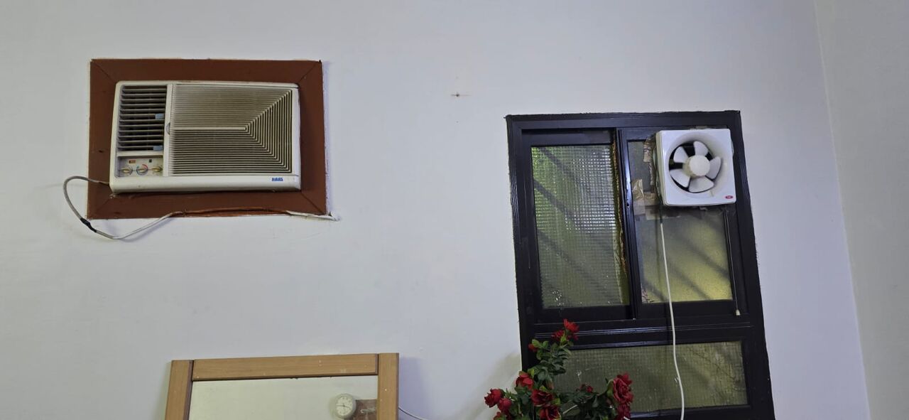 Hara, Rooms for Rent, SAR 9/month,  One Single Mini-furnished Room Available In A Family Flat.