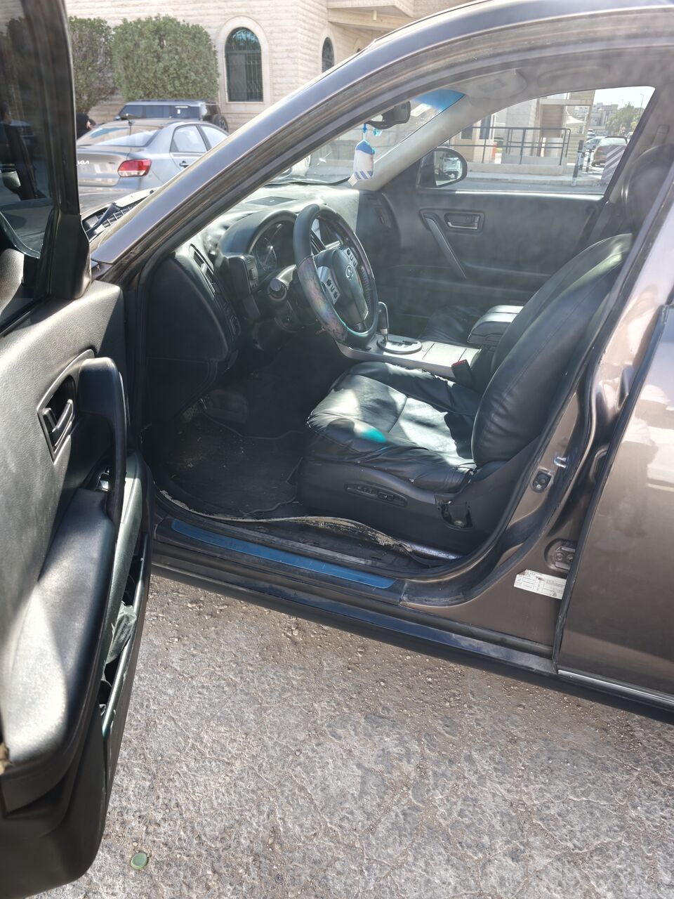 Riyadh, Vehicles, Cars & Trucks , SAR 19,  Infiniti FX,  2006,  Automatic,  250000 KM,  Selling: 35