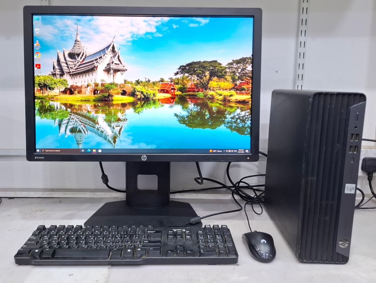 Manama, Computers, BHD 155,  10th Generation HP Core I7 Computer Set HP 24" WUXGA Monitor 8GB DDR4 RAM Windows 11 Pro