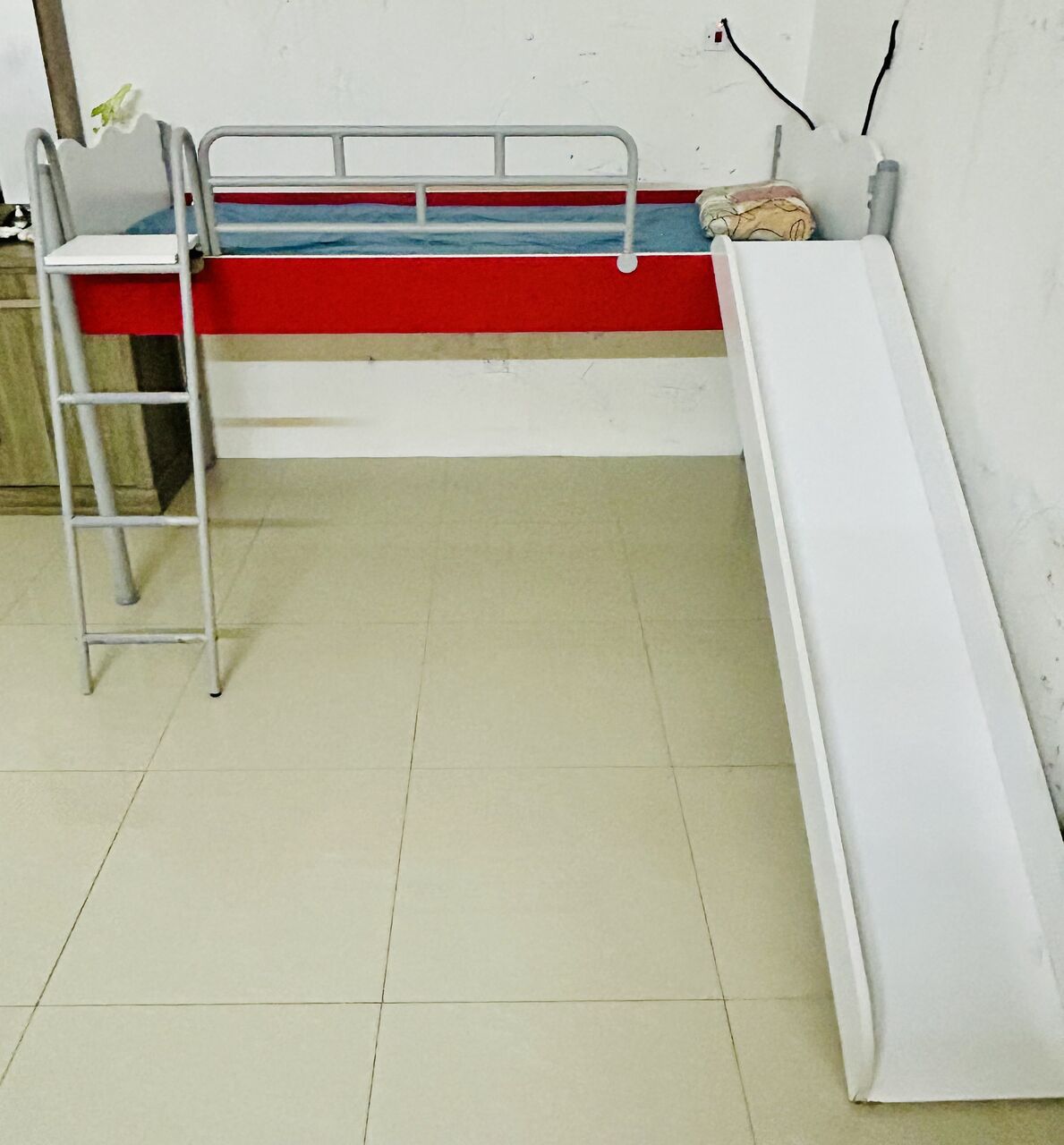 Tubli, Furniture, BHD 20,  Bed For Sale
