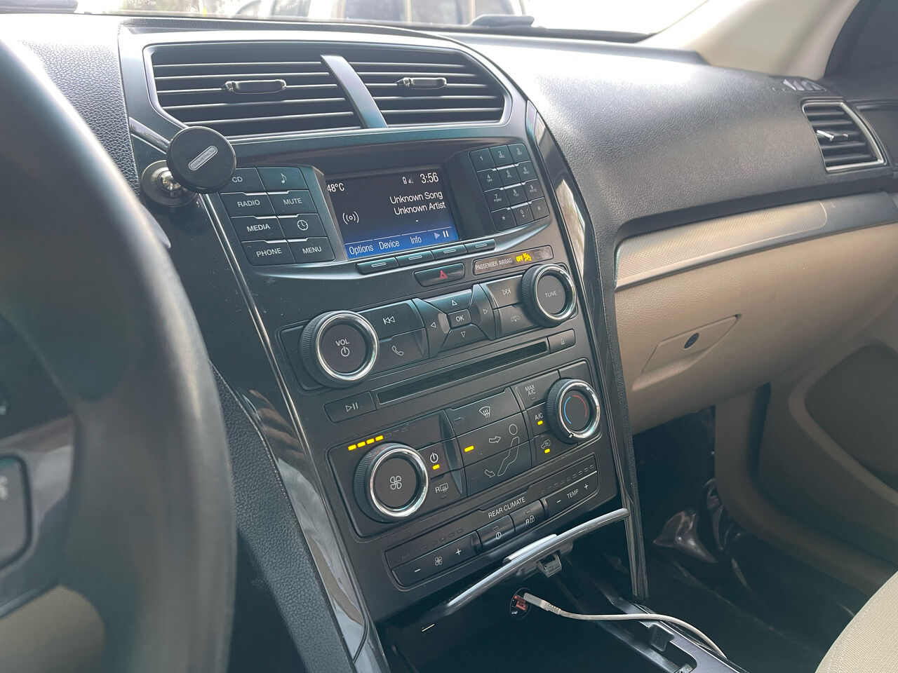 Al Suwaidi, Vehicles, Cars & Trucks , SAR 42000,  Ford Explorer,  2016,  Automatic,  316000 KM,    Second Owner