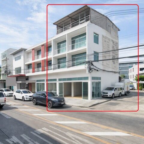 Bangkok, Villas, THB 44998,  56 Sq. Feet,  อุดมสุข สุขุมวิท 103 อาคาร Showroom 2 คูหาห้องหั