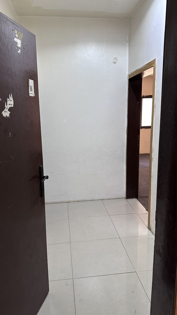 HAY 71, Rooms for Rent, SAR 850/month,  Spacious Master Bedroom +Attached Bathroom Available-Al Uhud-71(Indian Executive Bachelor)
