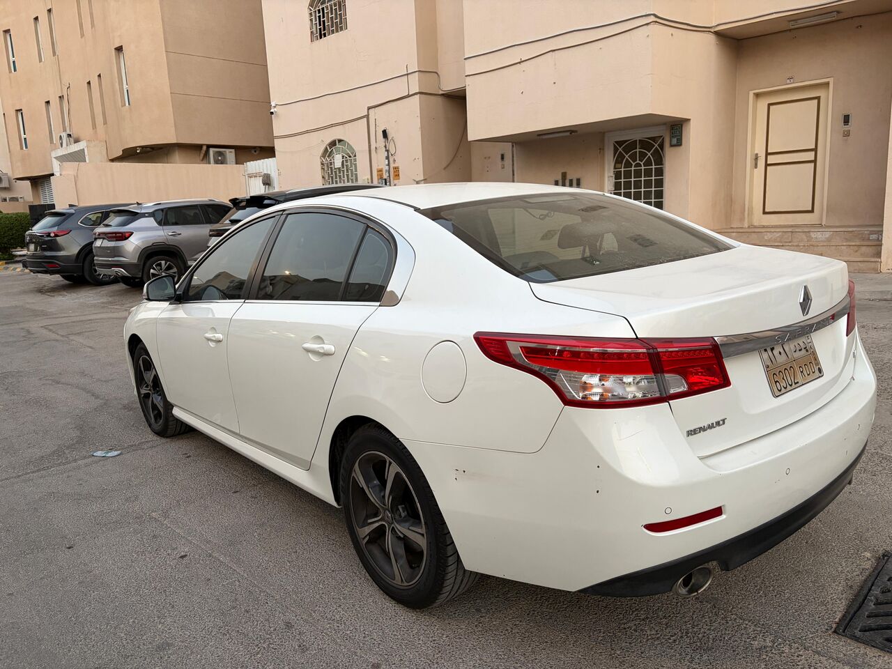 Al Malaz, Vehicles, Cars & Trucks , SAR 20000,  Renault Safrane,  2016,  Automatic,  221000 KM,    FOR SALE