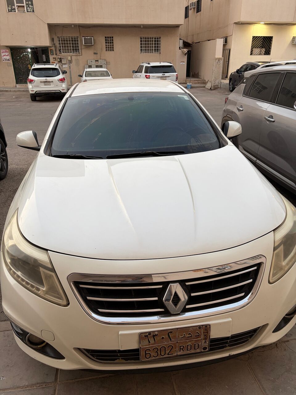 Al Malaz, Vehicles, Cars & Trucks , SAR 20000,  Renault Safrane,  2016,  Automatic,  221000 KM,    FOR SALE