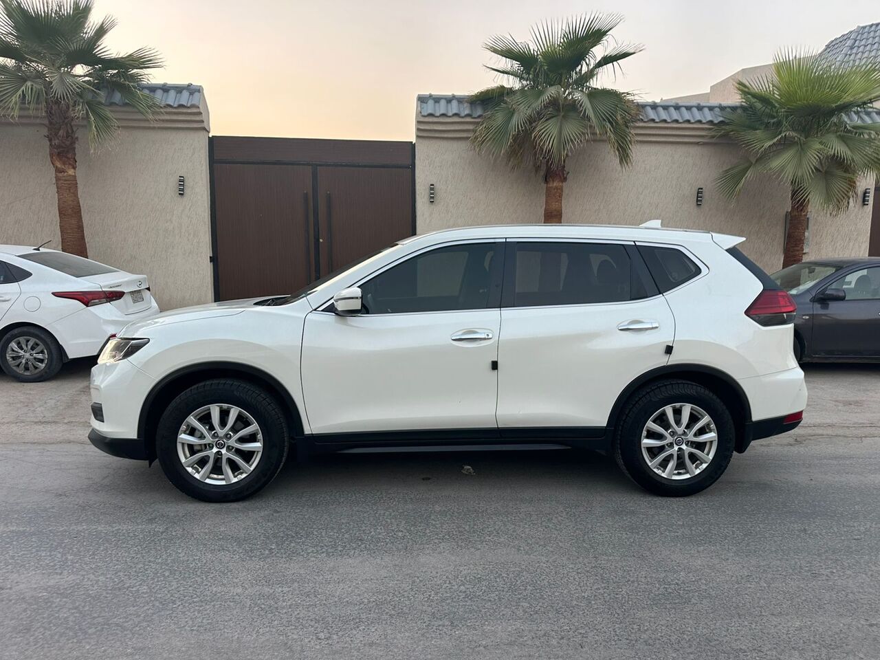 Riyadh, Vehicles, Cars & Trucks , SAR 63000,  Nissan X-Trail,  2022,  Automatic,  47000 KM,    (2.5) With Mid Option (1st Owner) Family Exit Urgent Sales No Accident