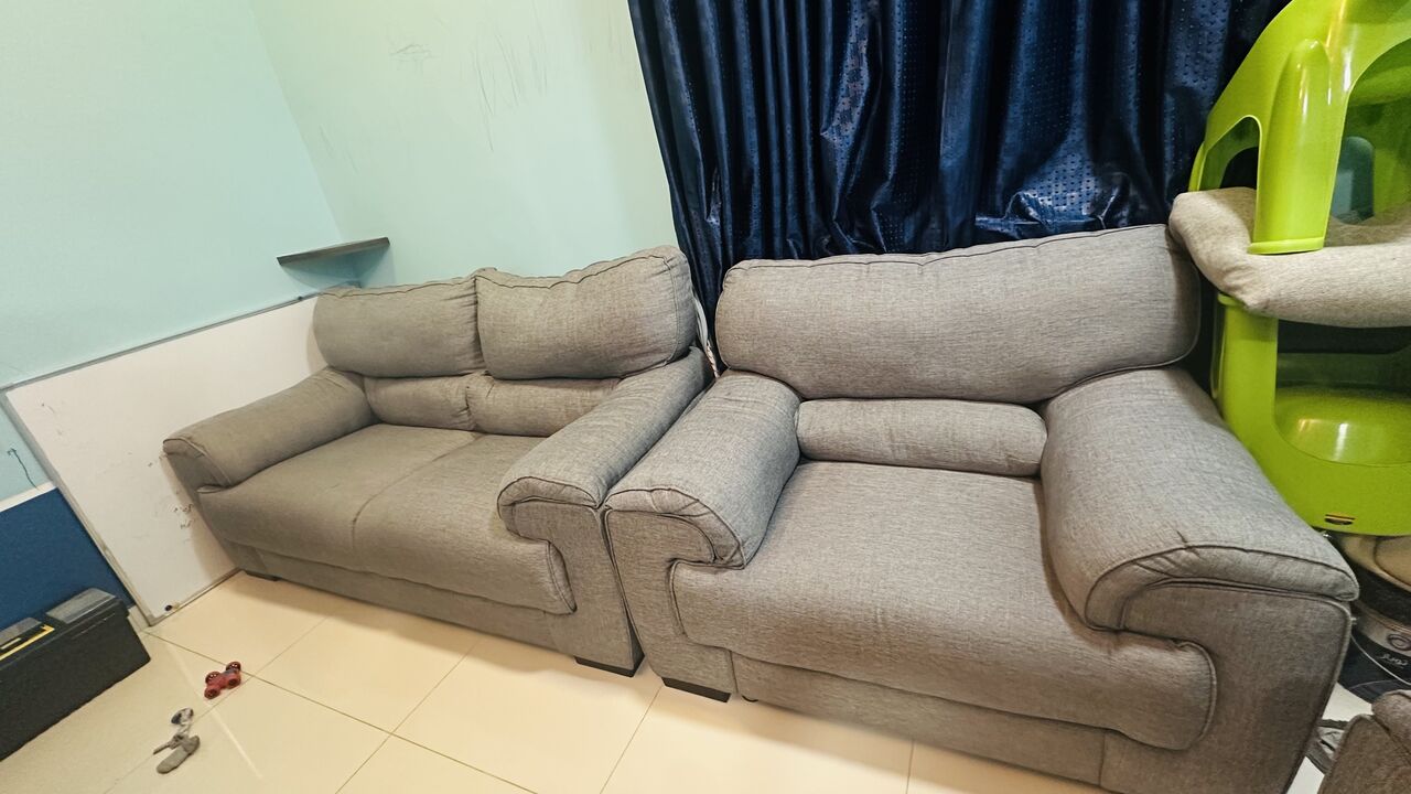 Madinat Al Ummal, Furniture, SAR 700,  7 Seter Wide Sofa, HOME Center Look Like New -Brand New Condition
