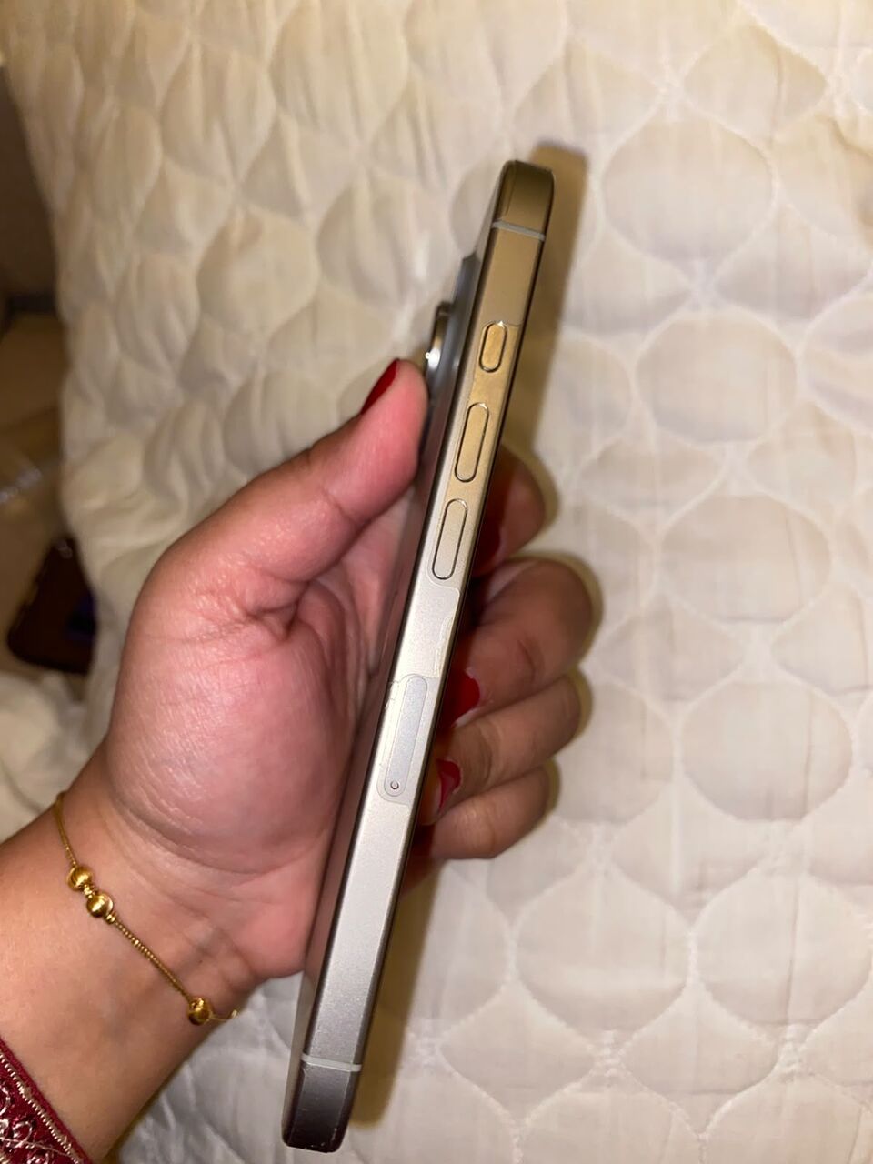 Ghirnatah, Mobile Phones, SAR 2399,  Iphone 16 Pro