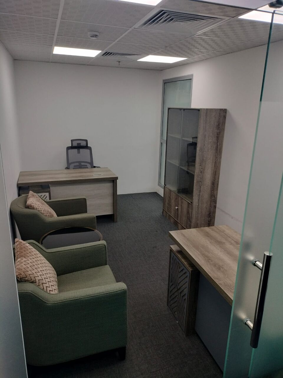 Dubai, Offices, AED 18999,  119 Sq. Feet,  Fully Furnished Office Space Available For Rent In Dubai