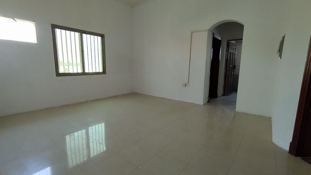 Manama, Apartments, Flats, Houses & Villas, BHD 150/year,  2 BR,  Aali:- 2Bhk Unfurnished Flat On Rrnt Close To Philipines School..