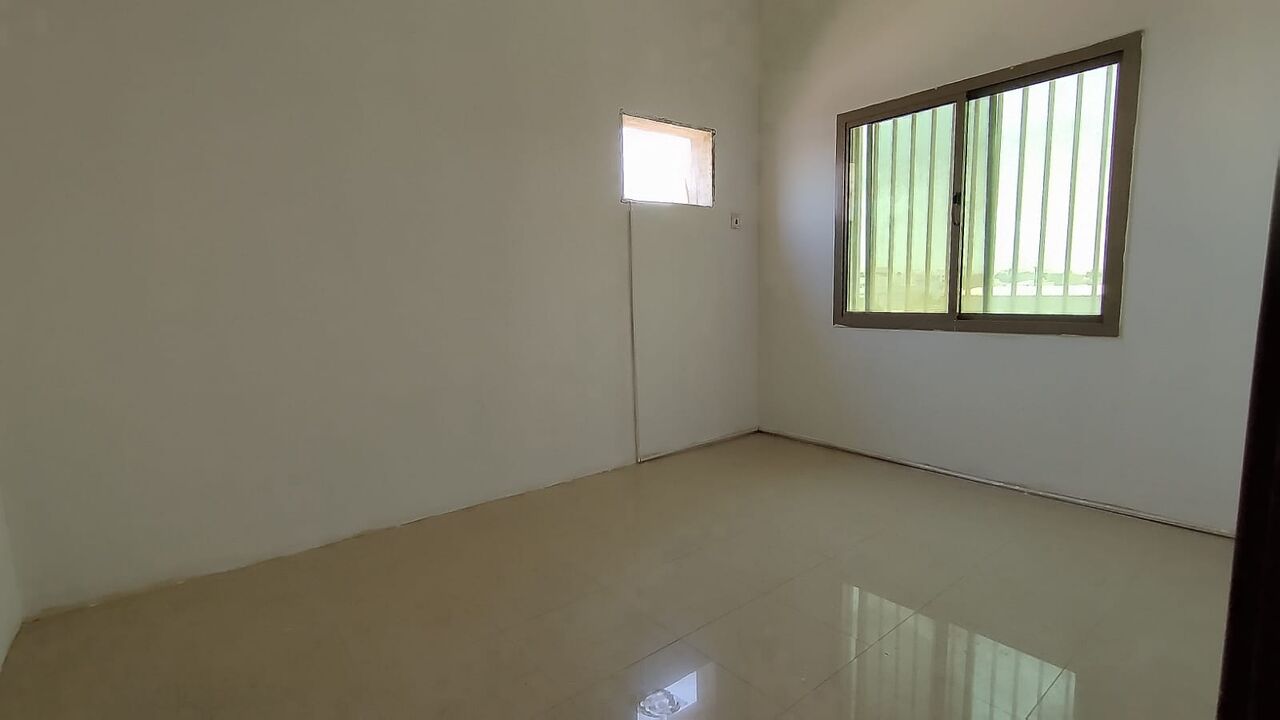 Manama, Apartments, Flats, Houses & Villas, BHD 150/year,  2 BR,  Aali:- 2Bhk Unfurnished Flat On Rrnt Close To Philipines School..