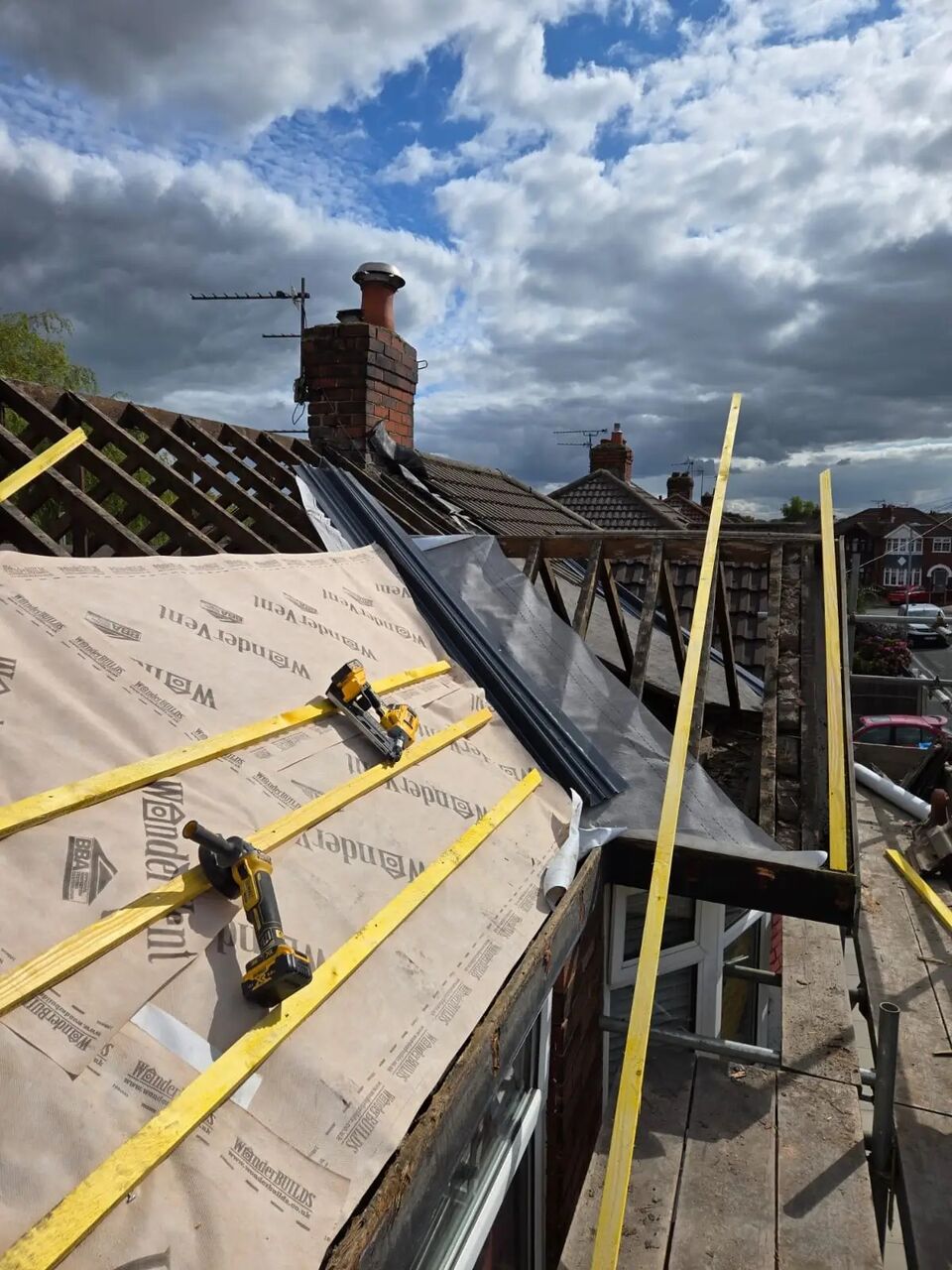 London, Business, M+M Roofing Services