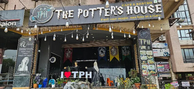 Indore, Restaurants, Nearest Cafe - The Potter