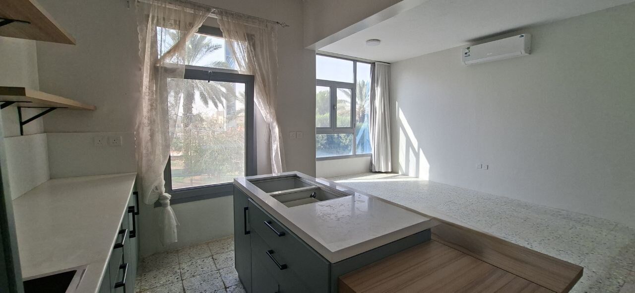 Riyadh, Apartments, Flats, Houses & Villas, SAR 64/year,  2 BR,  160 Sq. Meter,  Floor In A Villa Overlooking A Public Park At Rabwah, Riyadh