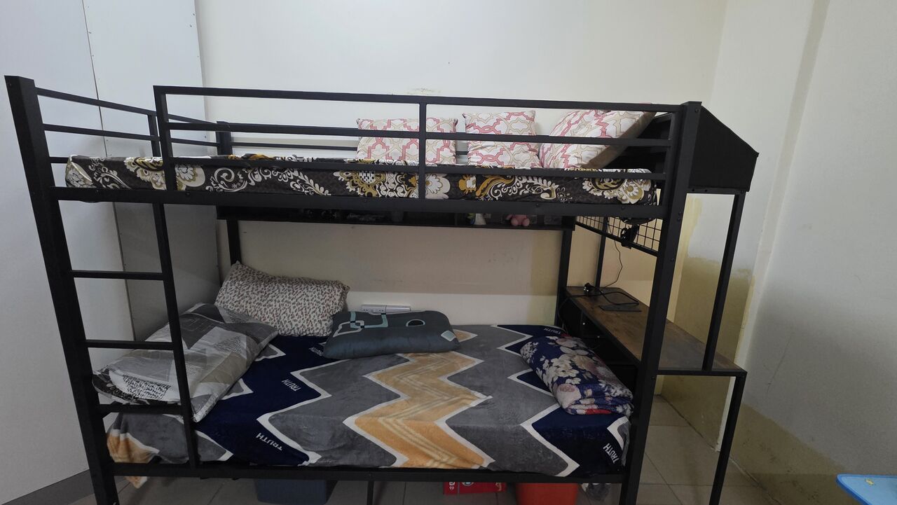 Al Malaz, Furniture, SAR 800,  BUNK BED WITH STUDY TABLE FOR SALE