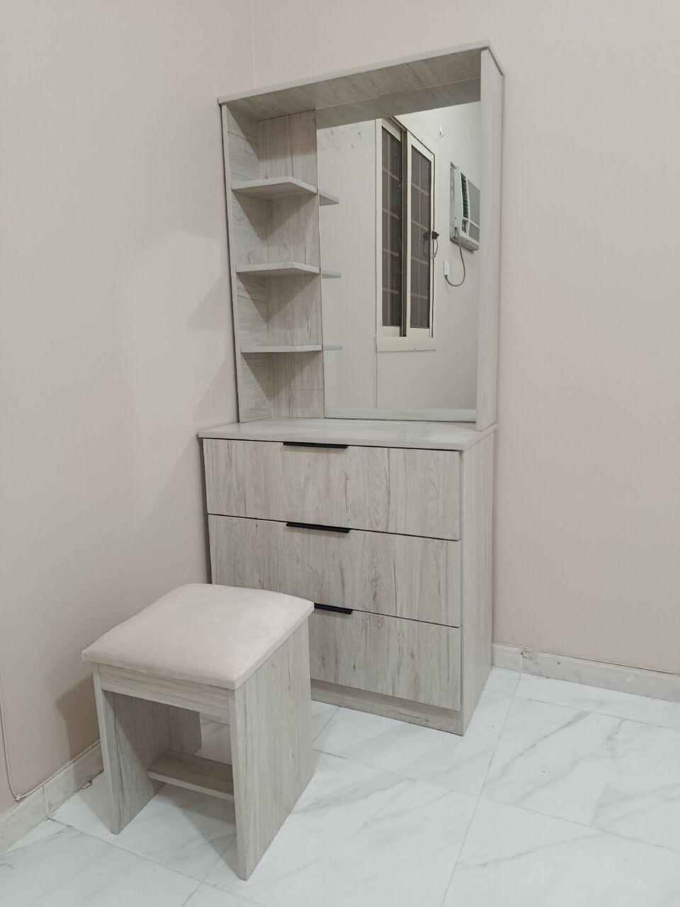 Jeddah, Furniture, SAR 1,  New Complete Bedroom Set For Sale