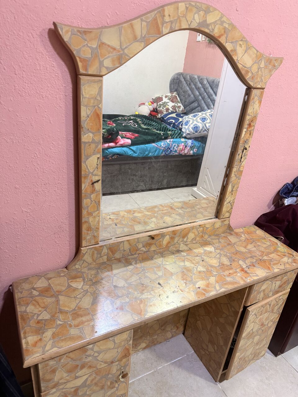 Khobar, Furniture, SAR 100,  Dressing Table For Sale (in Good Condition )