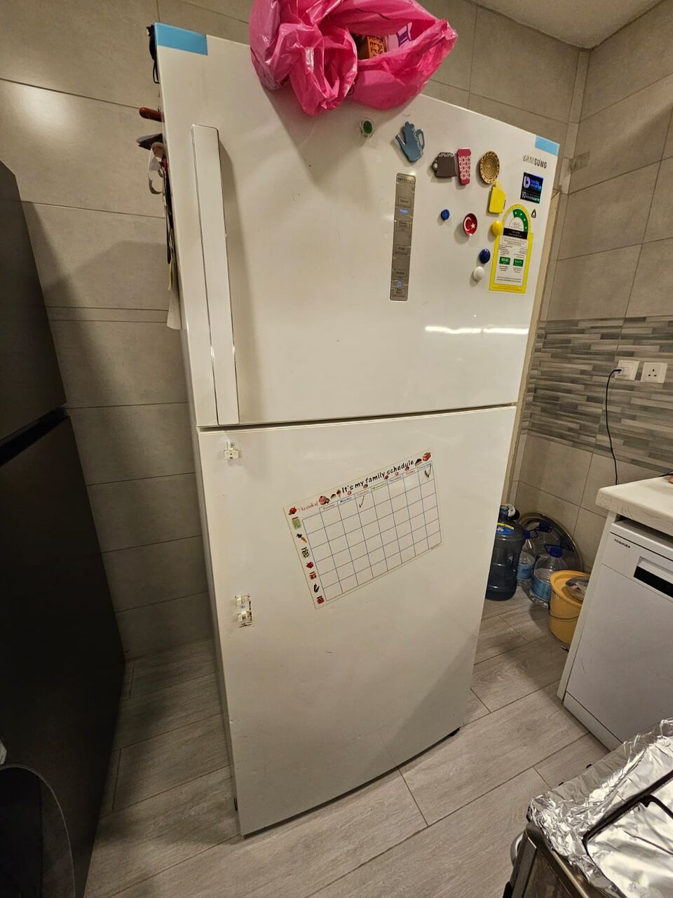 Jeddah, Appliances, SAR 800,  Refrigerator(fridge) And Cooking Range With Oven For Sale