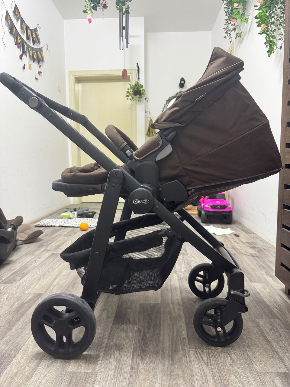 Al Murabba, Baby & Kid Stuff, SAR 550,  Kids Stroller - 550 - Premium Graco Brand - Stroller + Baby Seat + Baby Car Seat