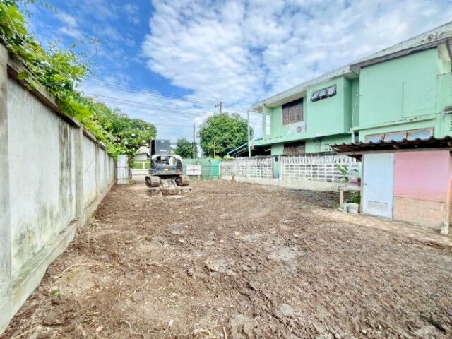 Bangkok, Villas, THB 17499,  156 Sq. Feet,  แม่น้ำปิง 100 ม. วัดสิงห์คำ โลตัส เชียงใ