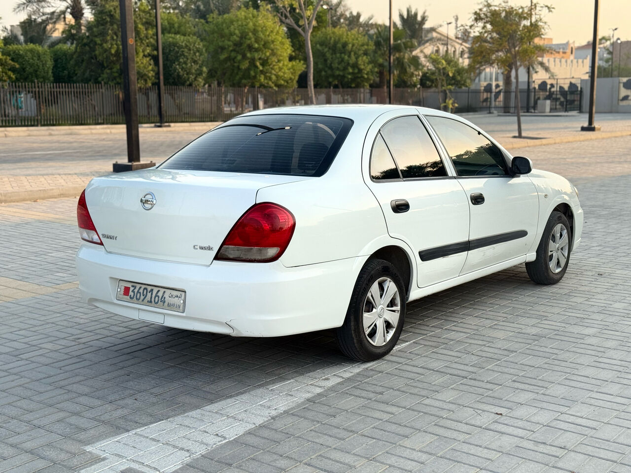 Manama, Vehicles, Cars & Trucks , BHD 1050,  Nissan Sunny,  2011,  Automatic,  220000 KM,  Sunny Japni  For Sale