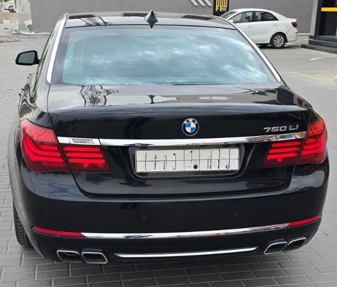 Riyadh, Vehicles, Cars & Trucks , SAR 54,  Bmw 750,  2013,  Automatic,  136000 KM,  Low Mileage, Original Body, In Good Condition, Used As Family Car