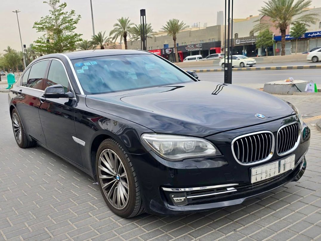 Riyadh, Vehicles, Cars & Trucks , SAR 54,  Bmw 750,  2013,  Automatic,  136000 KM,  Low Mileage, Original Body, In Good Condition, Used As Family Car