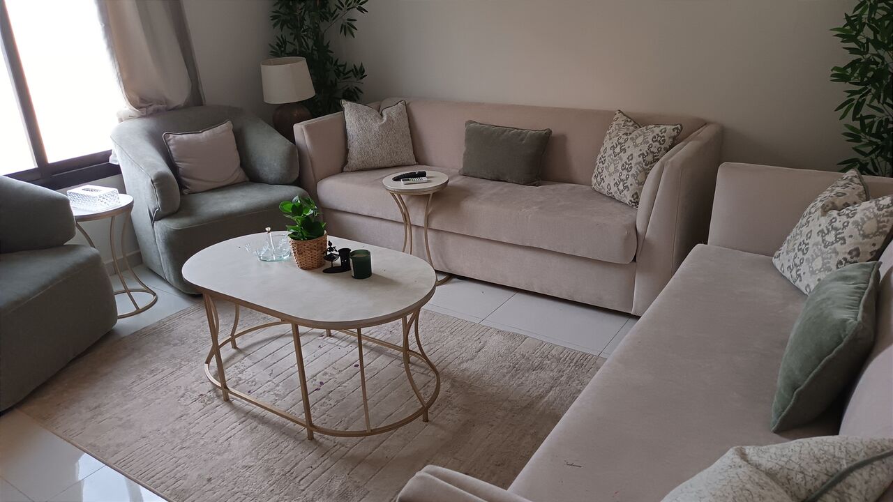 Jeddah, Furniture, SAR 2000,  4-piece Sofa Set With Tables