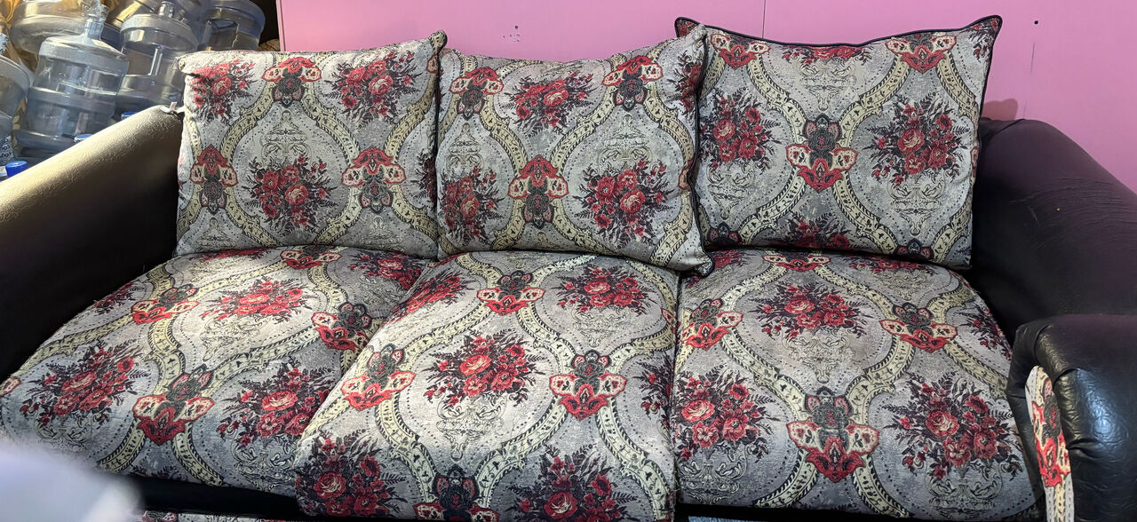 Al Urayja, Furniture, SAR 800,  Leather Sofa Set For Sale