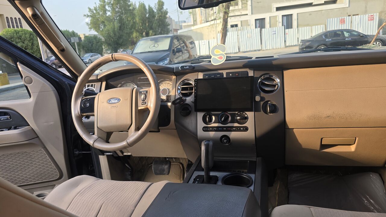 Riyadh, Vehicles, Cars & Trucks , SAR 19500,  Ford Expedition EL,  2010,  Automatic,  410000 KM,    255k Mil