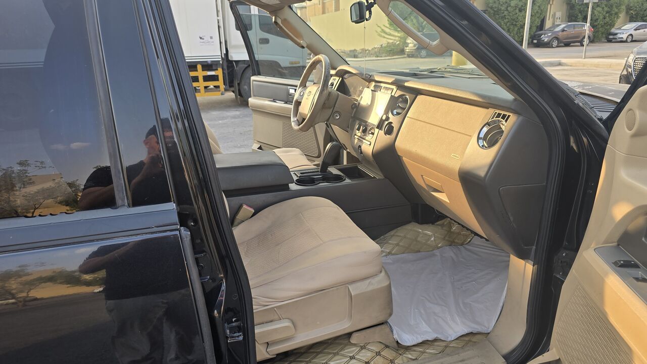 Riyadh, Vehicles, Cars & Trucks , SAR 19500,  Ford Expedition EL,  2010,  Automatic,  410000 KM,    255k Mil