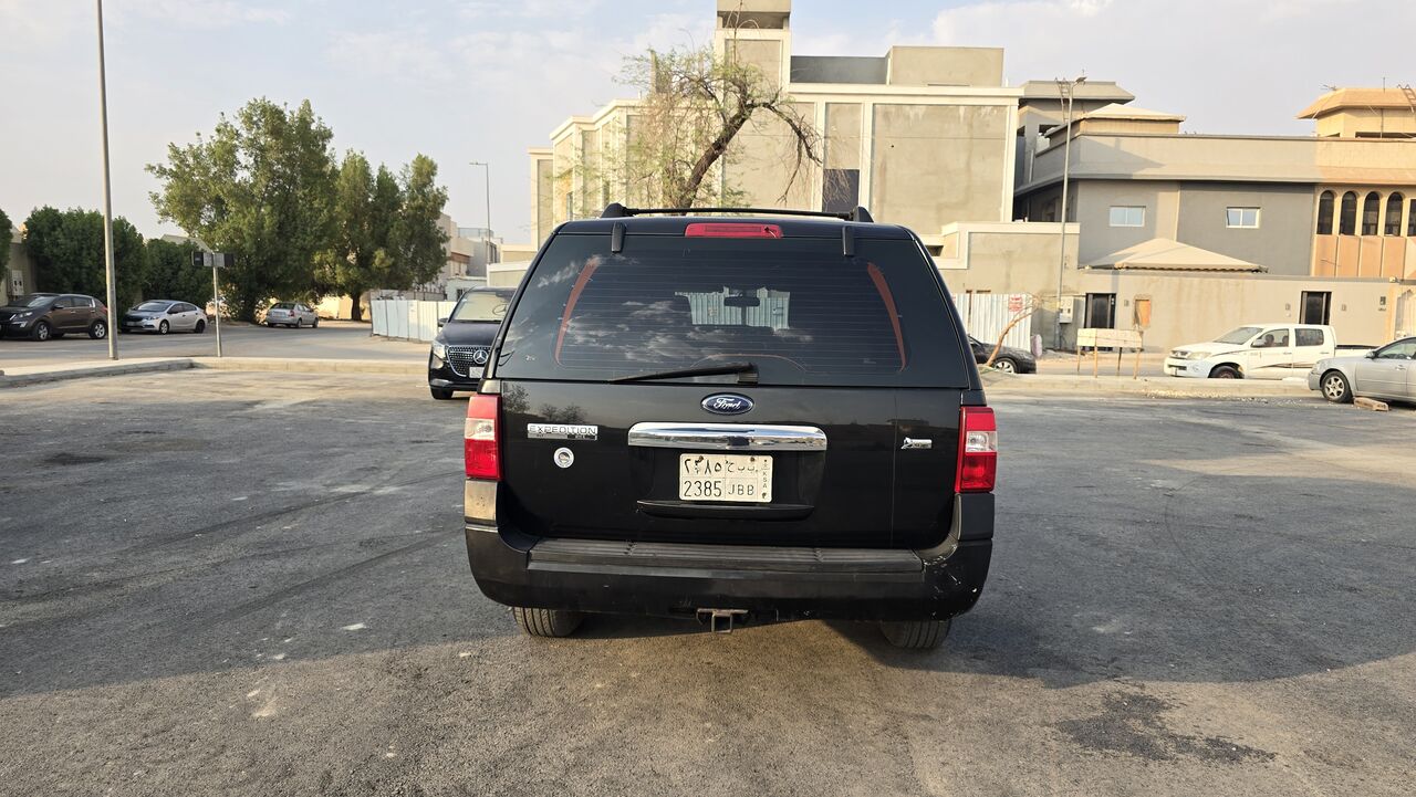 Riyadh, Vehicles, Cars & Trucks , SAR 19500,  Ford Expedition EL,  2010,  Automatic,  410000 KM,    255k Mil
