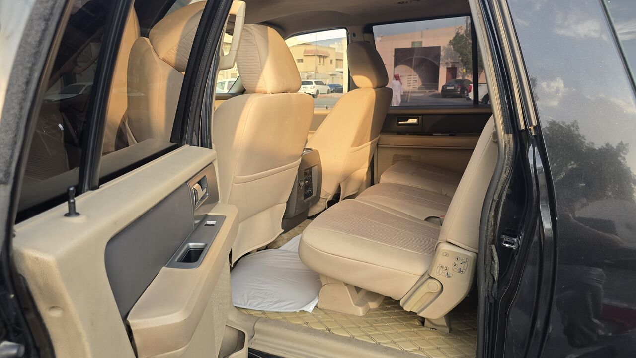 Riyadh, Vehicles, Cars & Trucks , SAR 19500,  Ford Expedition EL,  2010,  Automatic,  410000 KM,    255k Mil