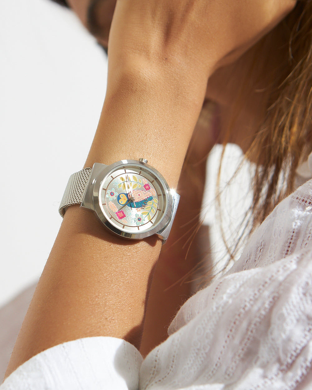Mumbai, Purses & Wallets, Buy Watches For Women: Stylish Timepieces For Every Occasion