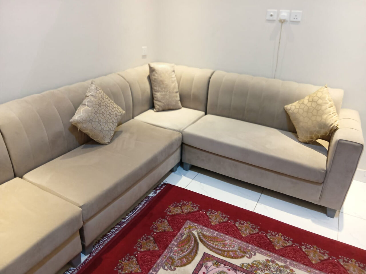 Al Aziziyah, Furniture, SAR 750,  Sofa For Sale - Almost New