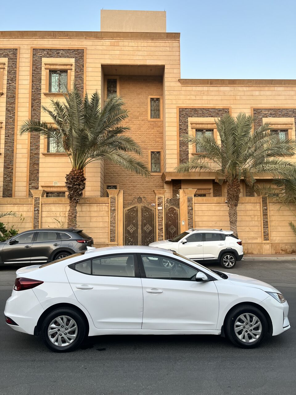 Jeddah, Vehicles, Cars & Trucks , SAR 32,  Hyundai Elentra,  2019,  Automatic,  250000 KM,